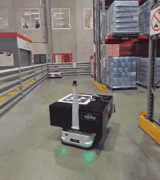 复杂搬运场景中精准施行光伏组件搬运使命